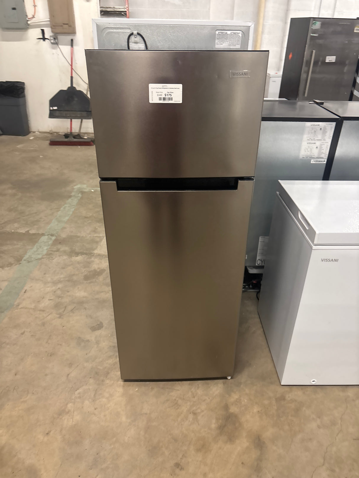 7.2 cu. ft. Top Freezer Refrigerator in Stainless Steel Look