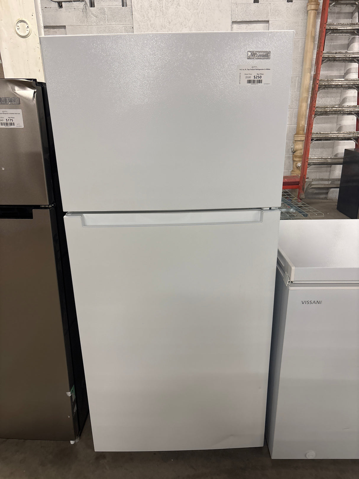 14.2 cu. ft. Top Freezer Refrigerator in White