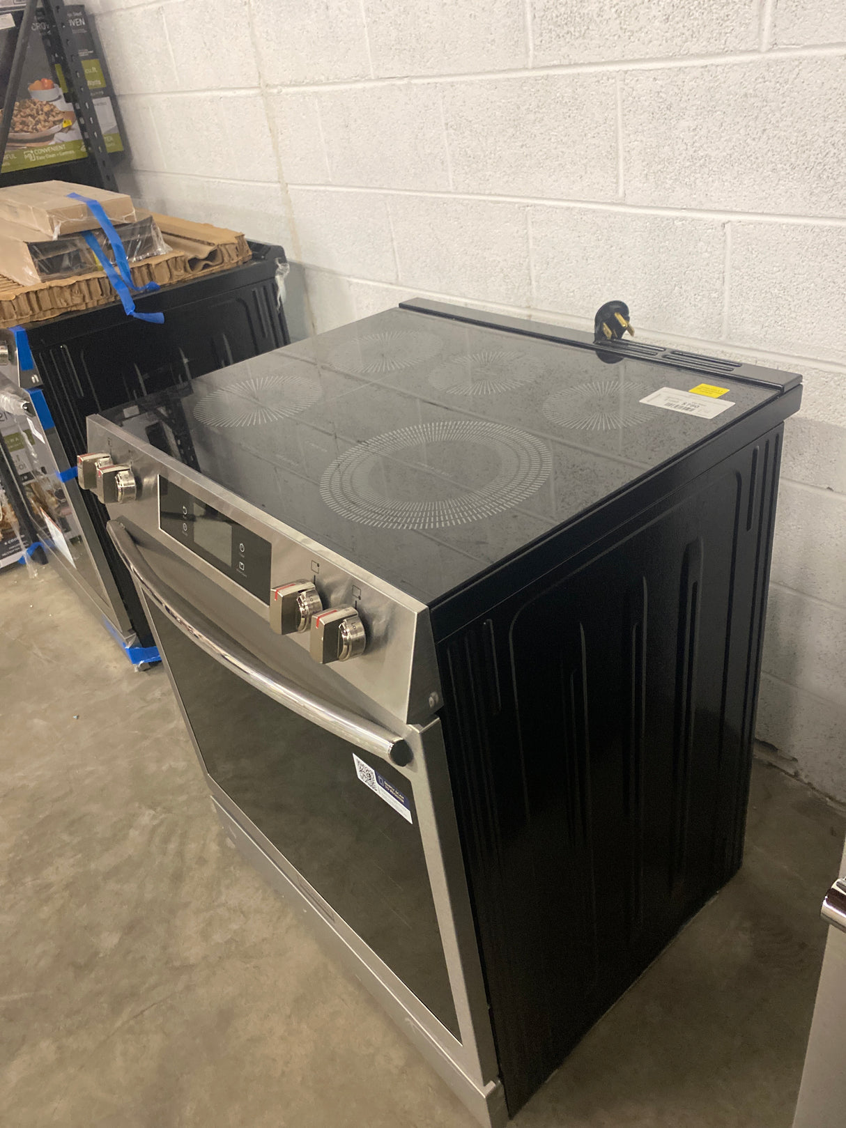 Gallery 30 in. 6.2 cu.ft. 5 Burner Element Slide-In Electric Range w/ Total Convection & Air Fry, SmudgeProof Stainless