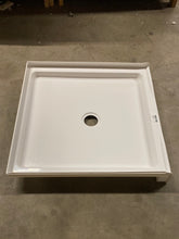 Load image into Gallery viewer, Classic 500 32 in. L x 32 in. W Alcove Shower Pan Base with Center Drain in High Gloss White
