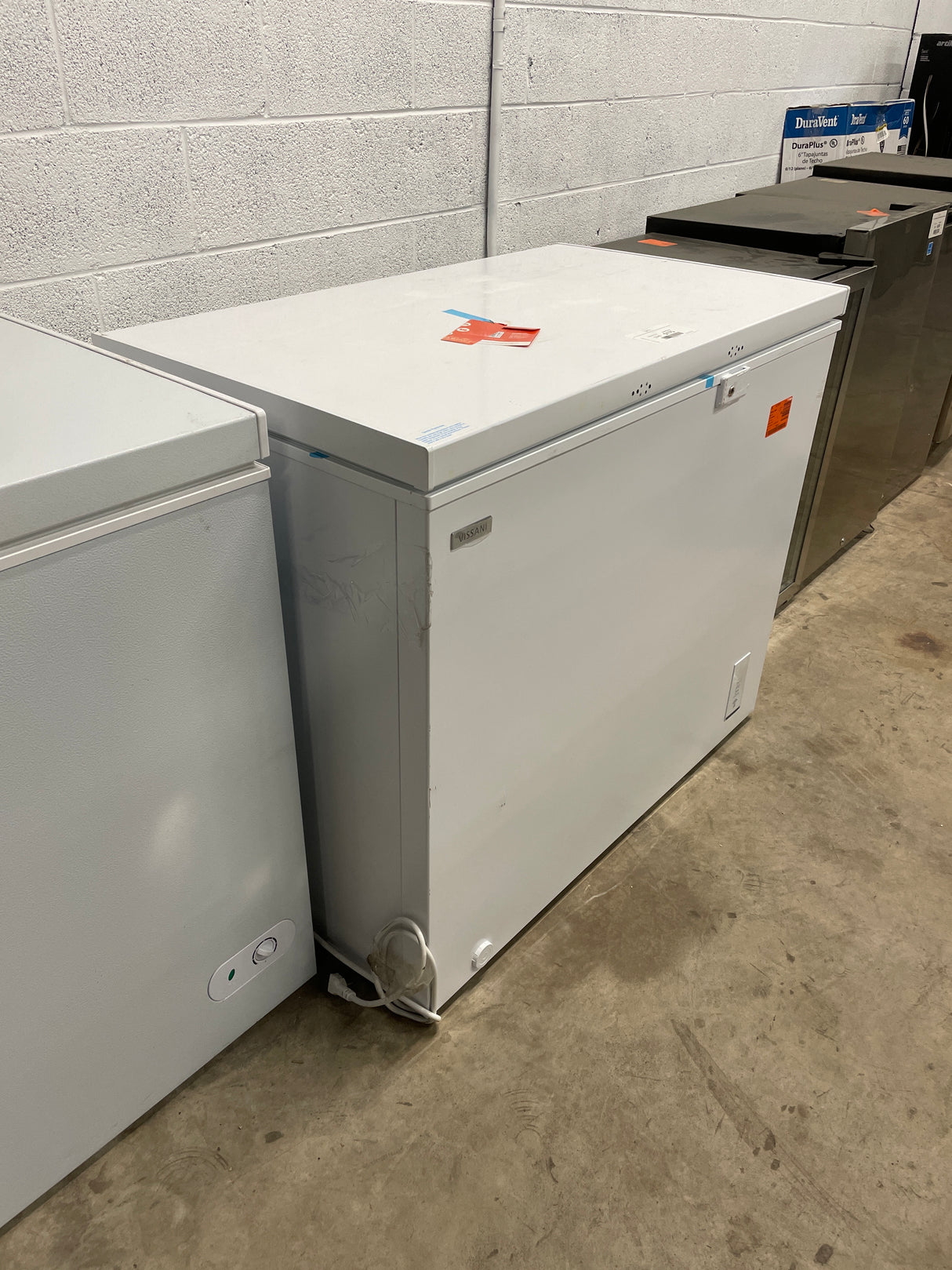 8.8 cu. ft. Hubspace Powered Manual Defrost Convertible Chest Freezer with LED Light in White