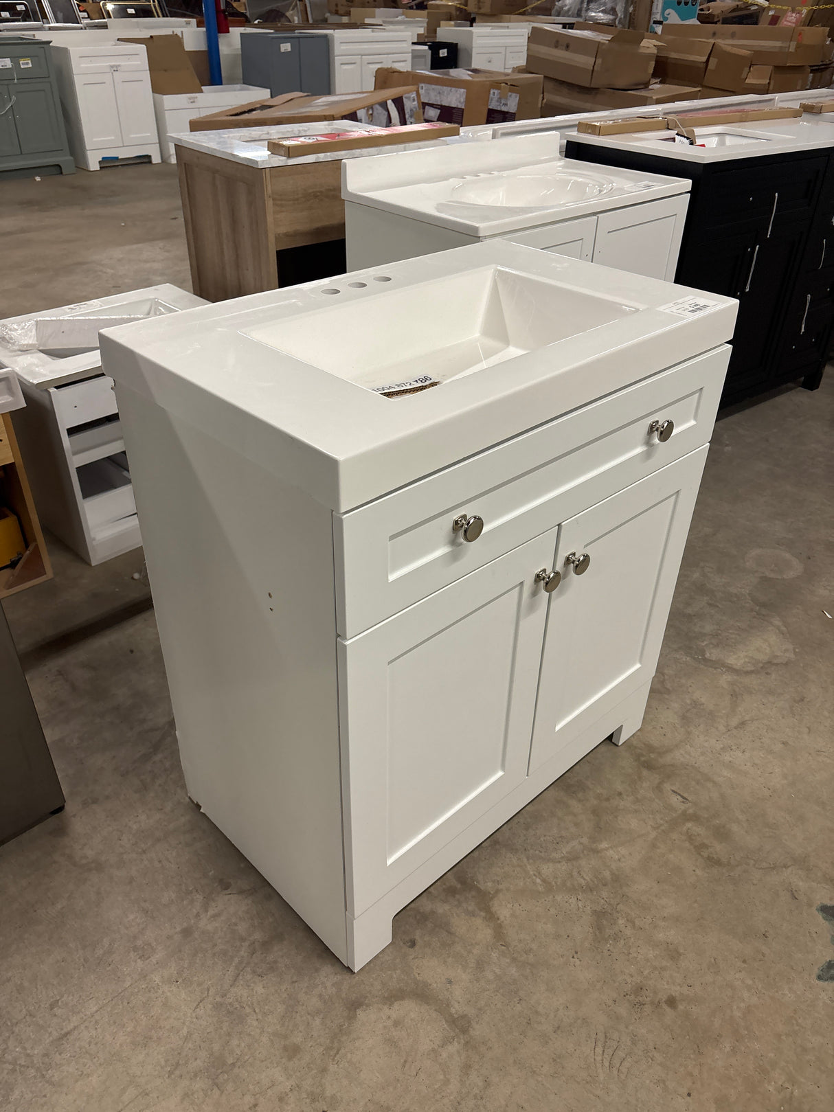 Everdean 31 in. W x 19 in. D x 34 in. H Single Sink Freestanding Bath Vanity in White with White Cultured Marble Top