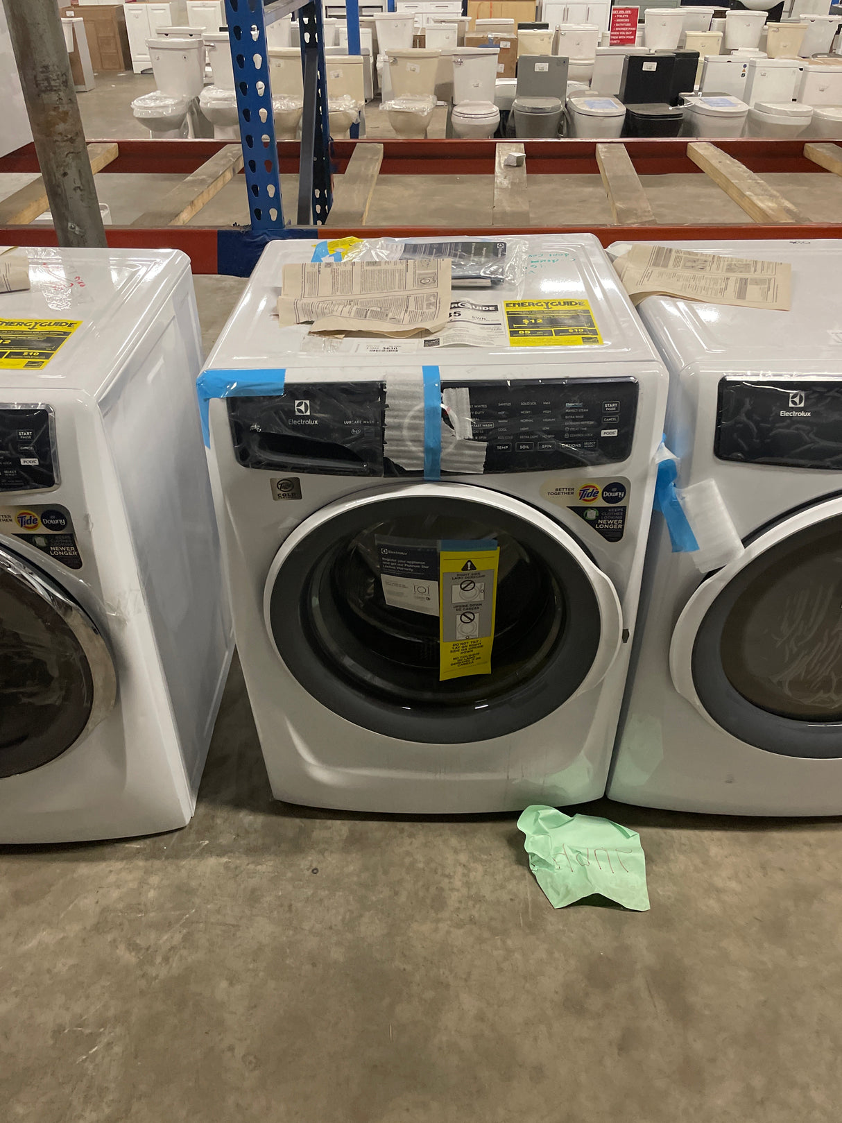 27 in. 4.5 cu. ft. High Efficiency Front Load Washer with LuxCare Wash System 20-minutes Fast Wash, ENERGY STAR in White
