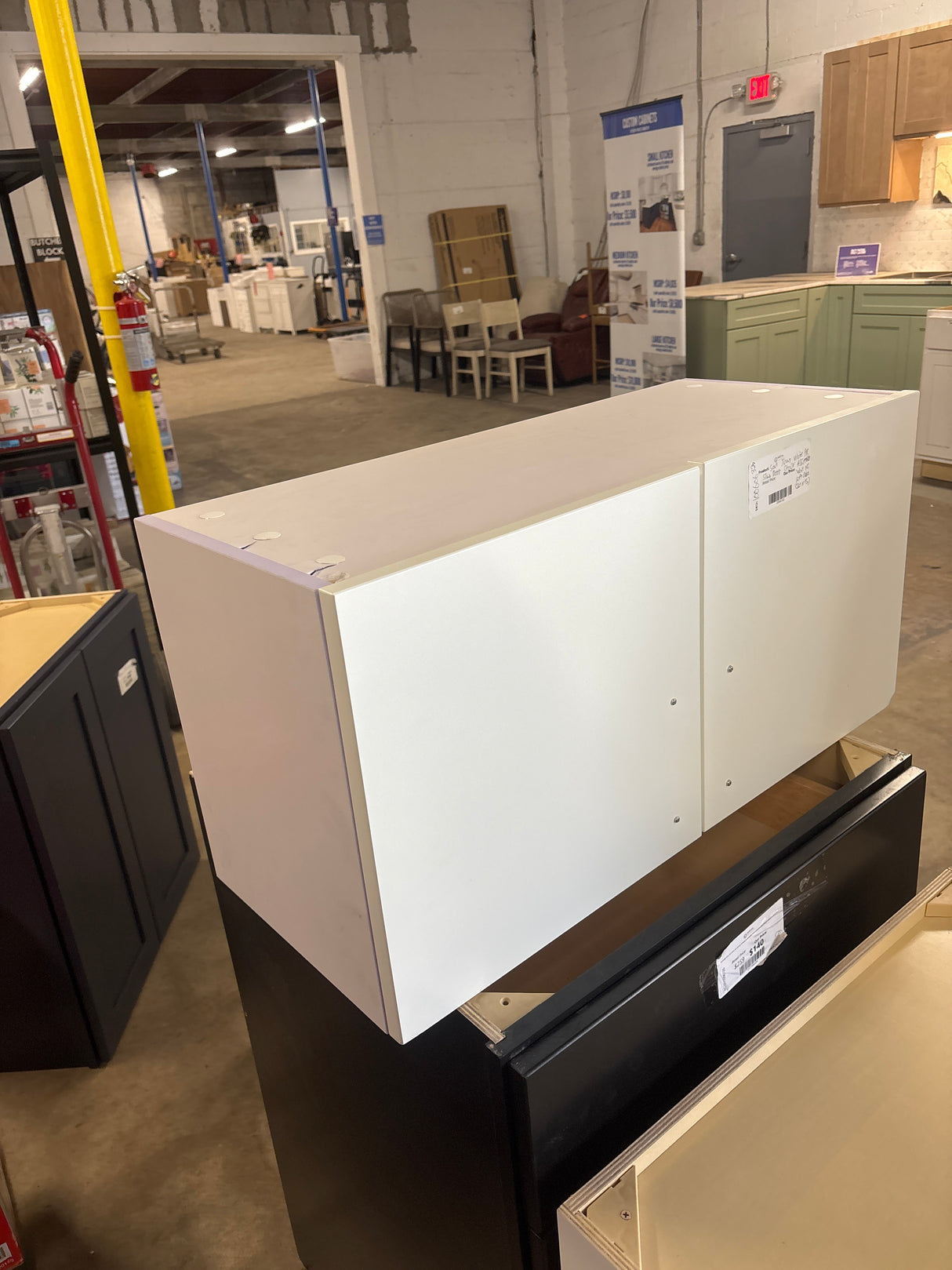 San Juan White PVC Slab Door Stock Assembled Wall Kitchen Cabinet with Soft-Close Doors 30 in. W x 15 in. H