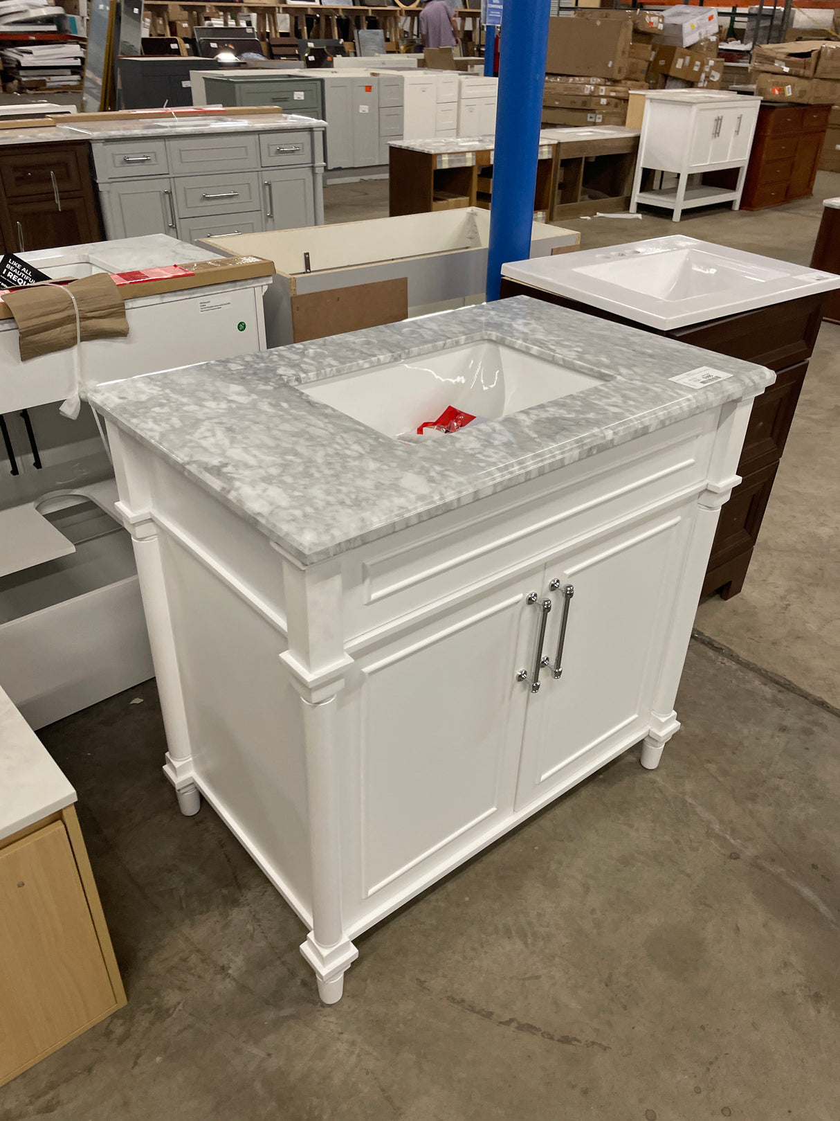 Aberdeen 36 in. W x 22 in. D x 34.5 in. H Bath Vanity in White with White Carrara Marble Top