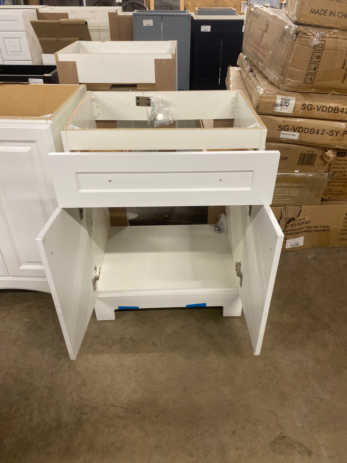 Everdean 25 in. W x 19 in. D x 34 in. H Single Sink Freestanding Bath Vanity in White without Top
