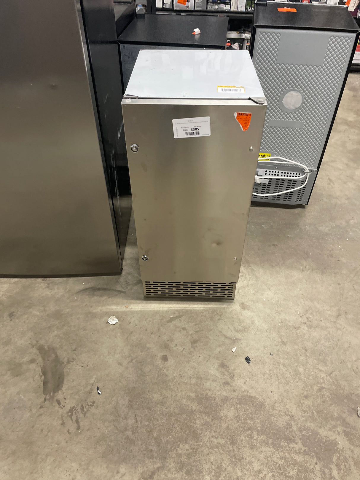 15 in. 100 lbs./Day Full Size Cube Undercounter Commercial Ice Maker with 35 lbs. Ice Storage Bucket in Stainless Steel