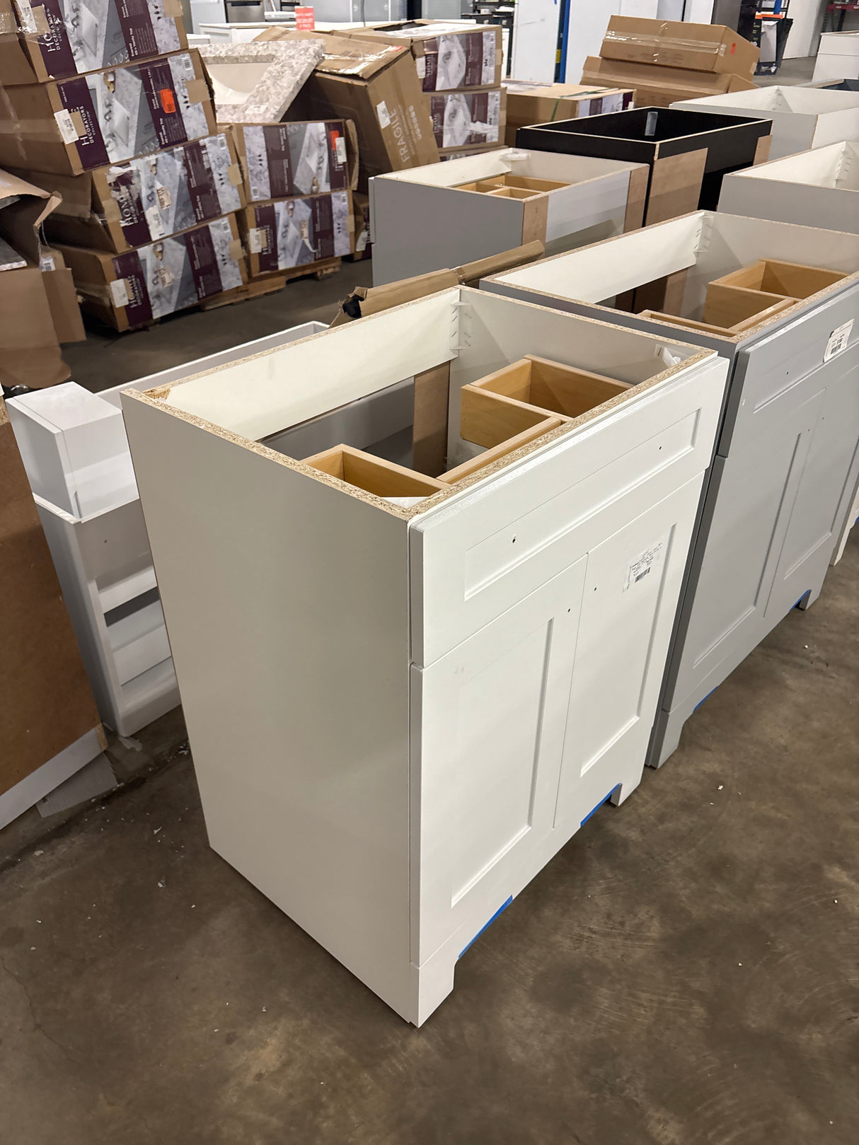 Everdean 25 in. W x 19 in. D x 34 in. H Single Sink Freestanding Bath Vanity in White without Top