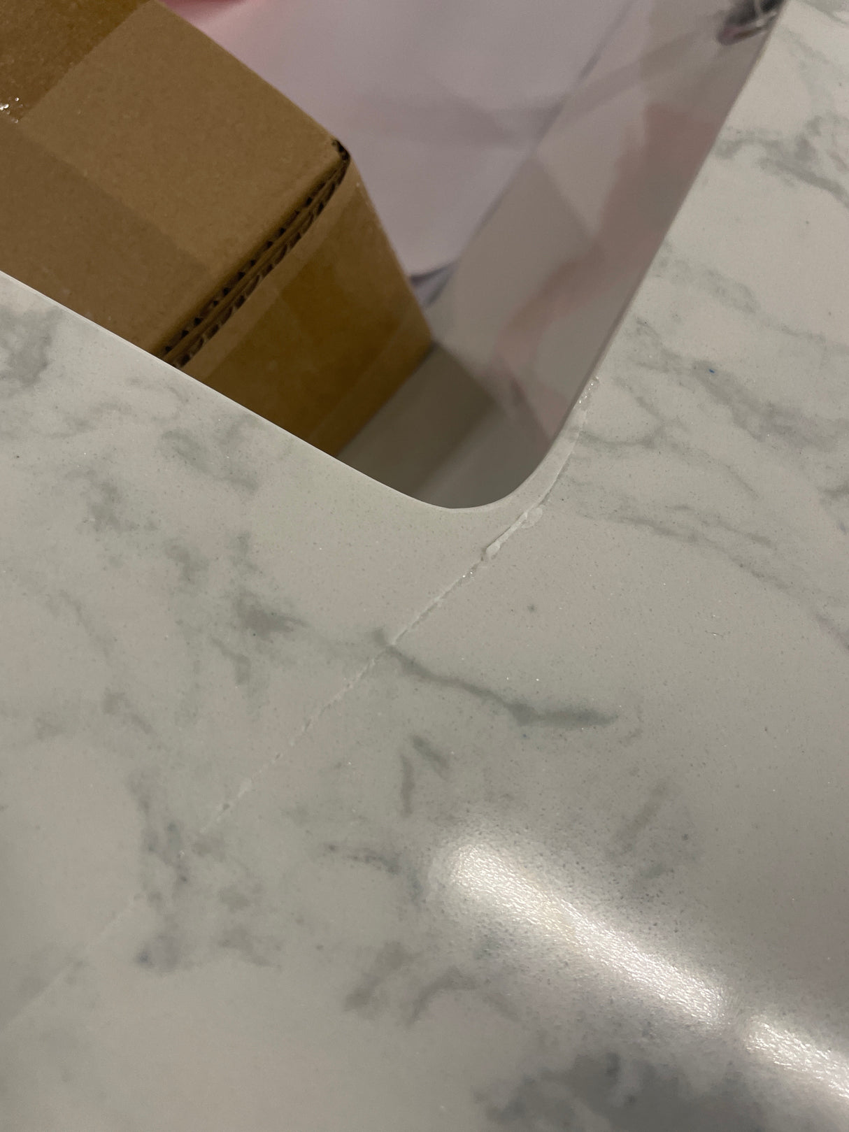 Tamsin 30 in. Single Sink White Bath Vanity with White Round Corner Engineered Marble Top (Assembled)
