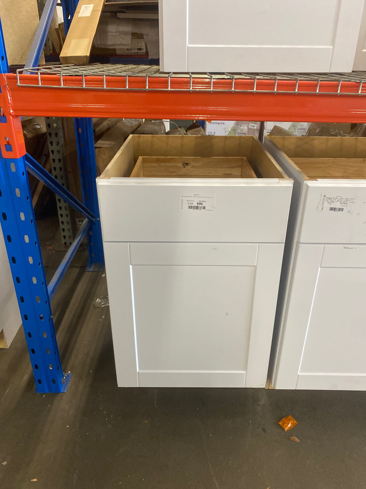 Shaker Satin White Stock Assembled Base Kitchen Cabinet with Ball-Bearing Drawer Glides (21 in. x 34.5 in. x 24 in.)