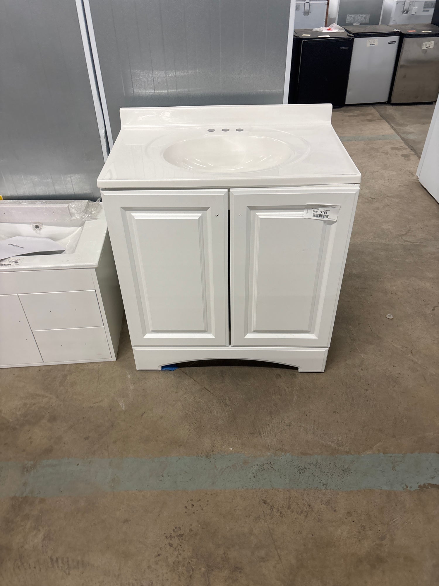 31 in. W x 19 in. D x 35 in. H Single Sink Freestanding Bath Vanity in White with White Cultured Marble Top