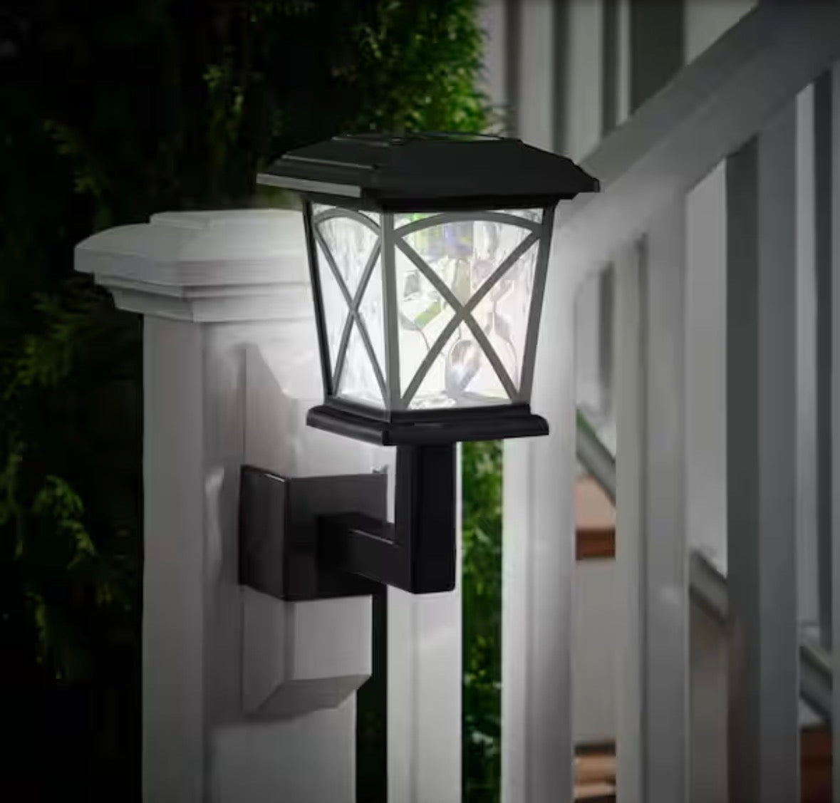 Solar 15 Lumens Black Outdoor Integrated LED Lanai Deck Torch Light; Weather/Water/Rust Resistant