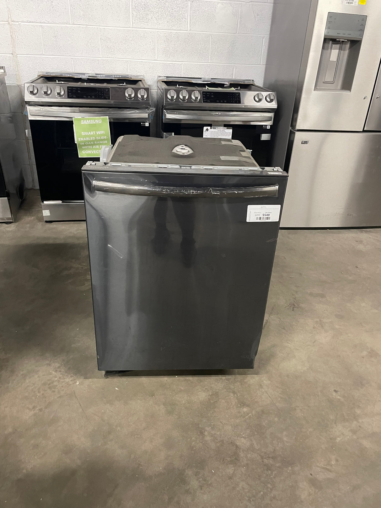 Gallery 24 in Top Control Built In Tall Tub Dishwasher in Black Stainless Steel with 7 Cycles and CleanBoost