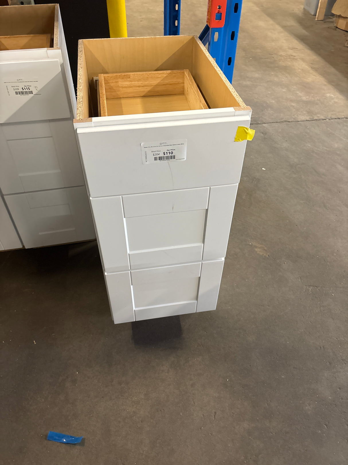 Shaker 15 in. W x 24 in. D x 34.5 in. H Assembled Base Cabinet in Satin White