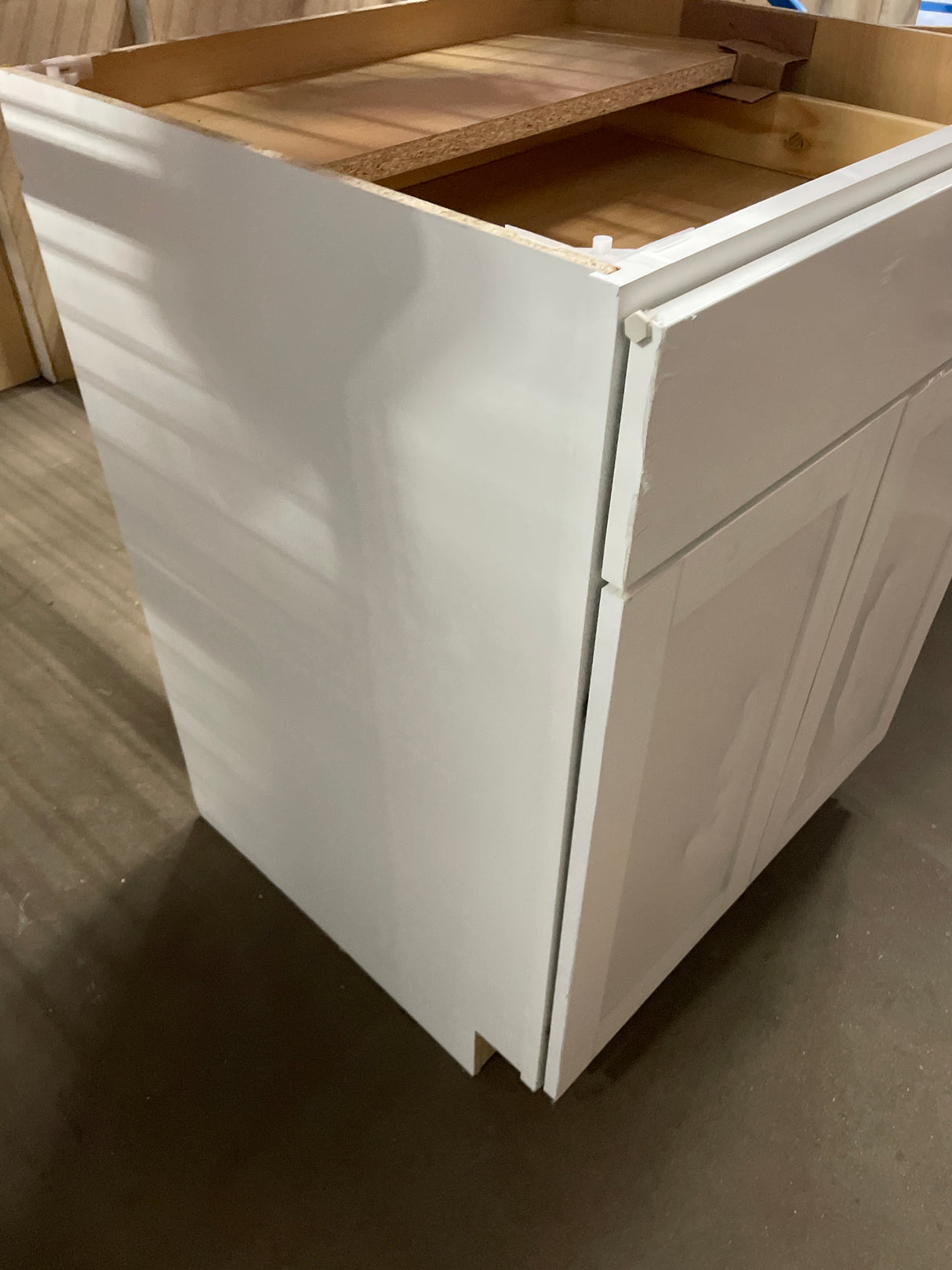 Westfield Feather White Shaker Stock Assembled Base Kitchen Cabinet (27 in. W x 23.75 in. D x 35 in. H)