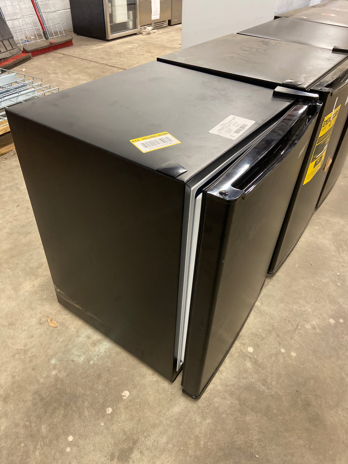 2.6 Cu. Ft. Mini Refrigerator in Black, ENERGY STAR