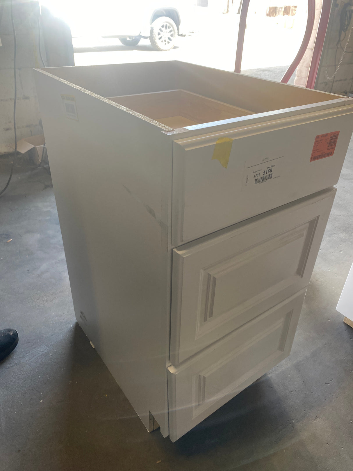 Hampton Satin White Raised Panel Assembled Drawer Base Kitchen Cabinet with Drawer Glides (18 in. x 34.5 in. x 24 in.)