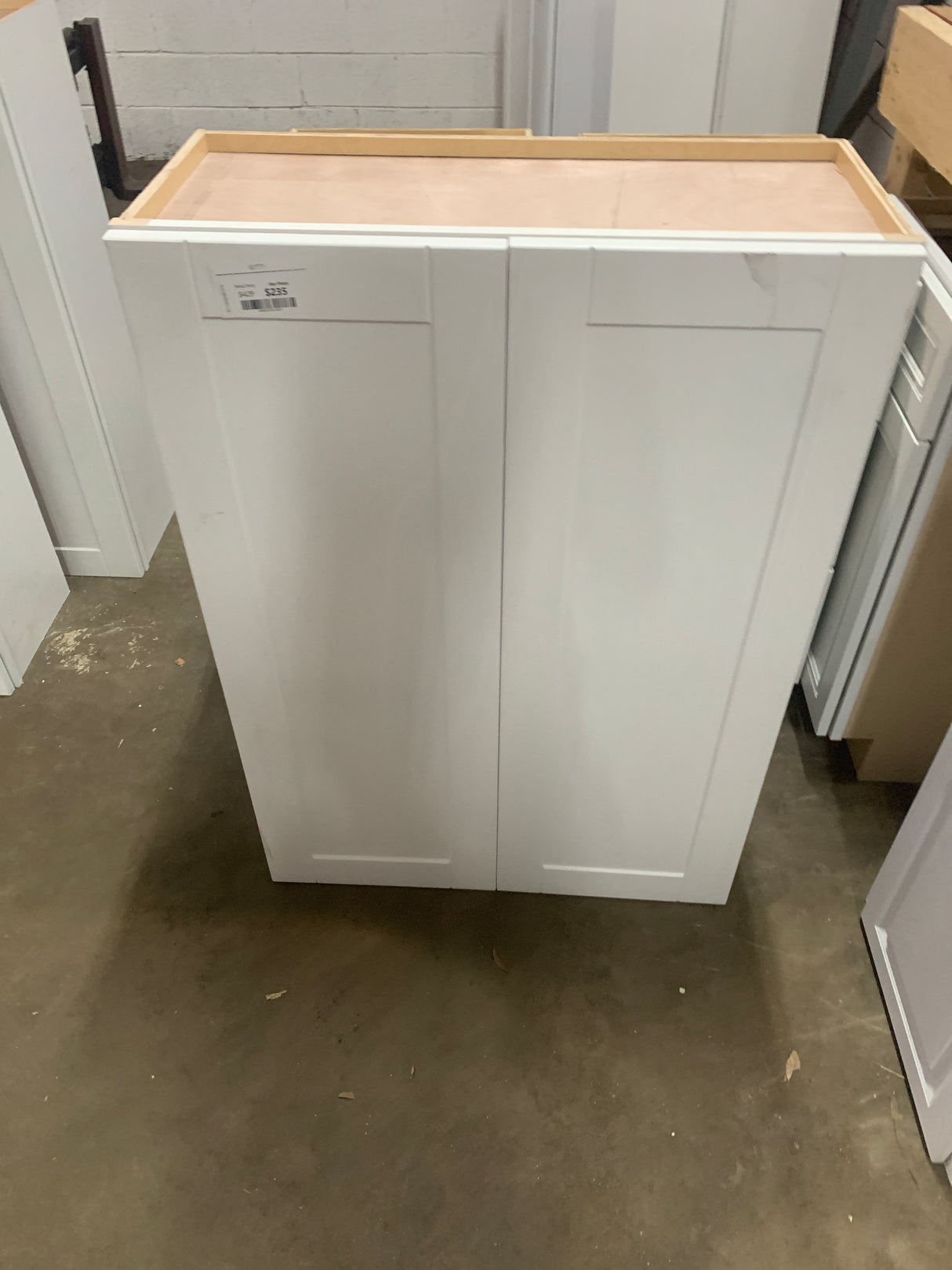 Arlington Vesper White Plywood Shaker Stock Assembled Wall Kitchen Cabinet Soft Close 30 in W x 12 in D x 42 in H