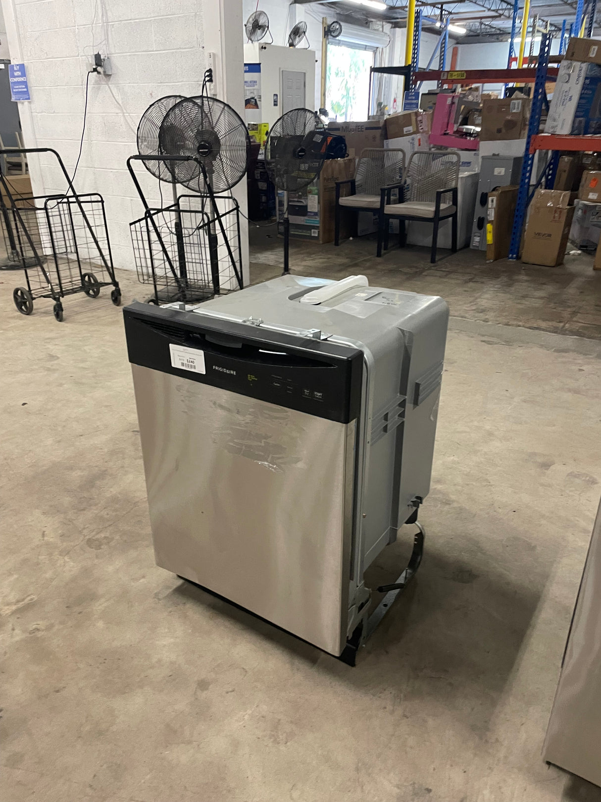 24 in. Front Control Smart Built-In Tall Tub 62 dBA Dishwasher in Stainless Steel