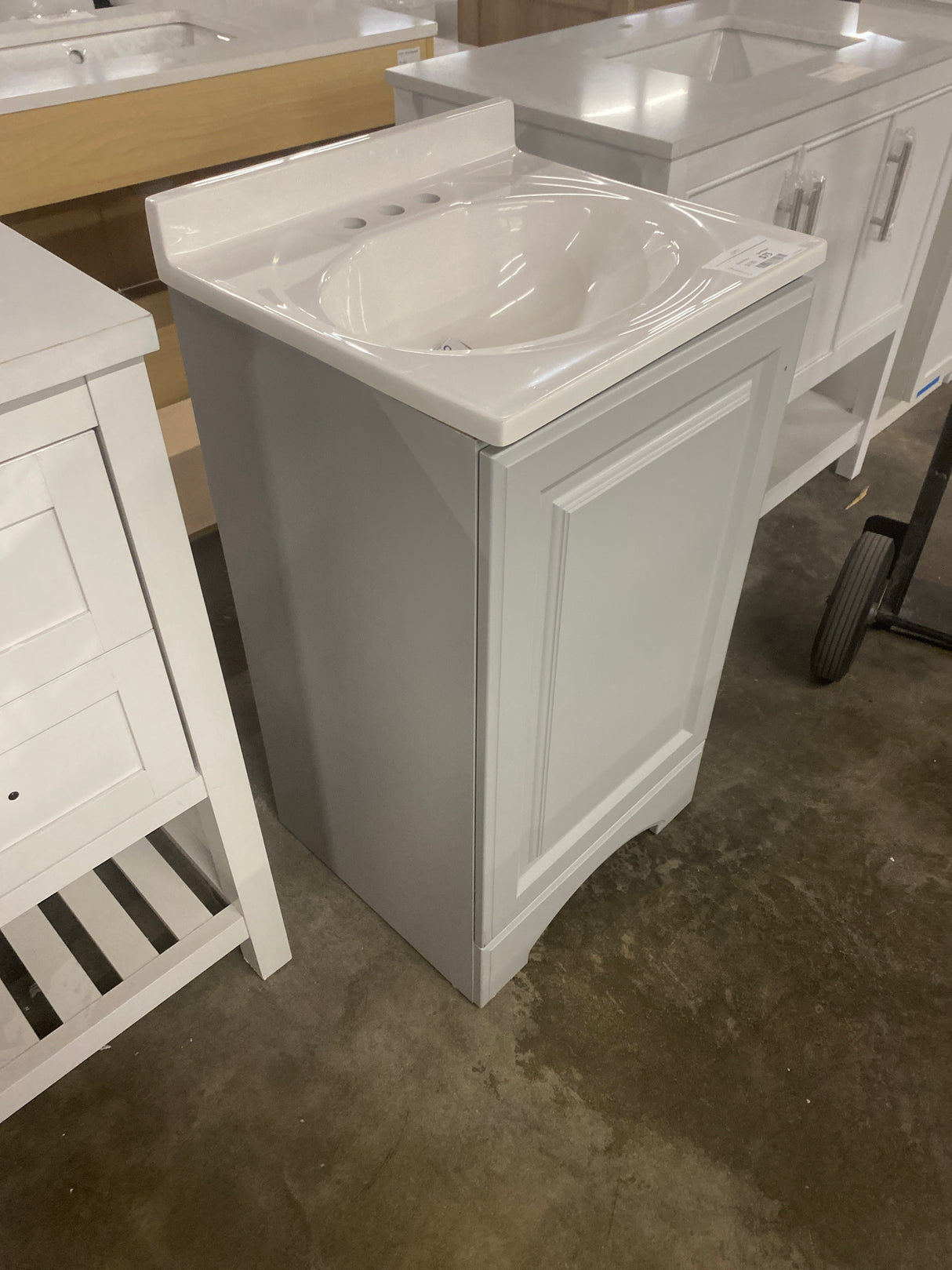 19 in. Single Sink Pearl Gray Bath Vanity with White Cultured Marble Top (Assembled)