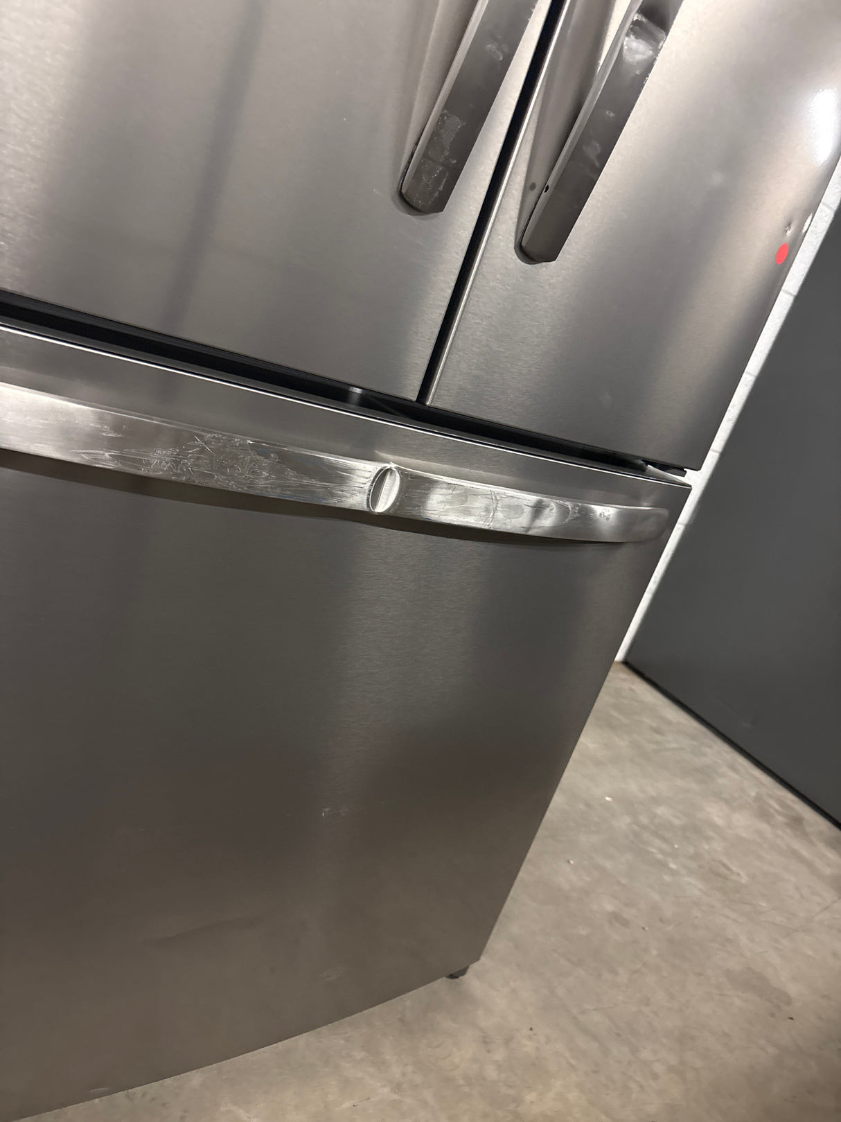31.5 in. 18 cu. ft. Counter Depth French Door Refrigerator in Fingerprint-Resistant Stainless Look