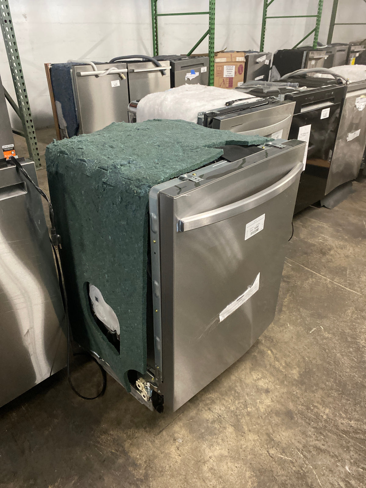 Samsung 51 dBA Fingerprint Resistant Top Control Dishwasher with AutoRelease and 3rd Rack