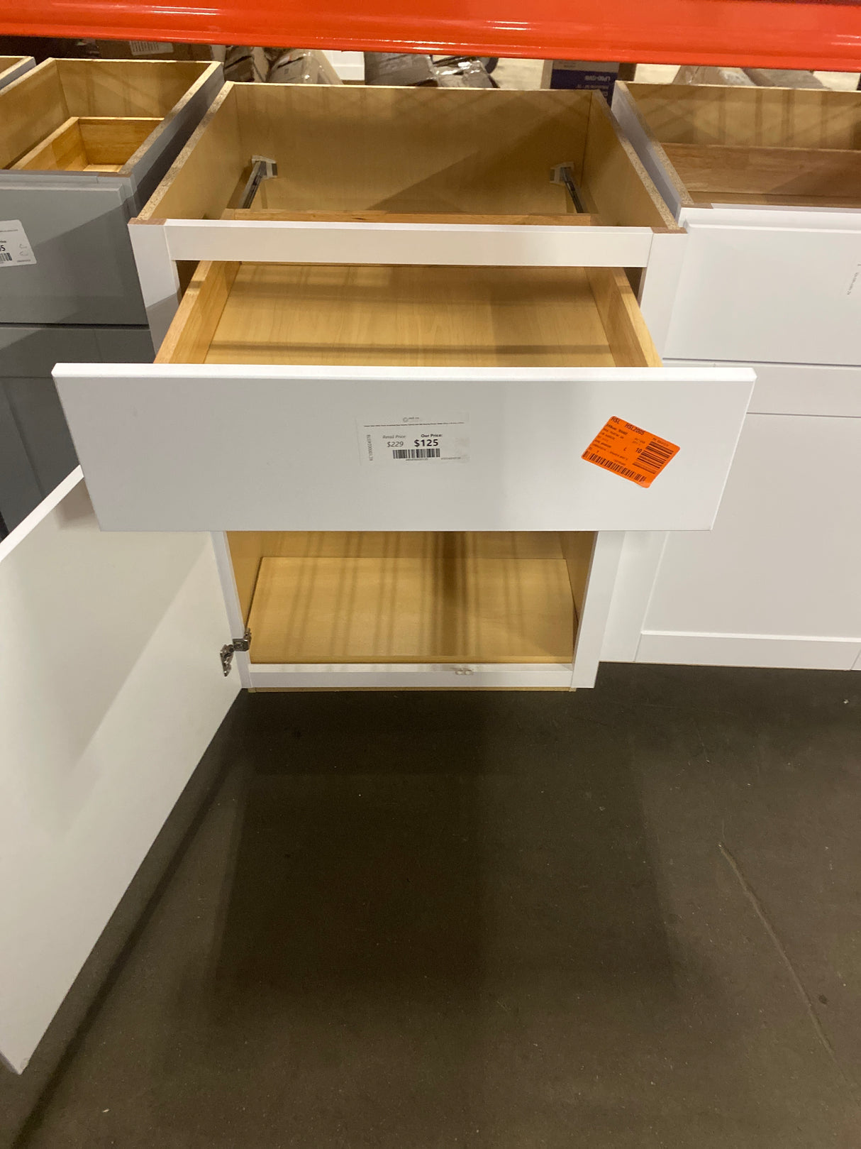 Shaker Satin White Stock Assembled Base Kitchen Cabinet with Ball-Bearing Drawer Glides (24 in. x 34.5 in. x 24 in.)