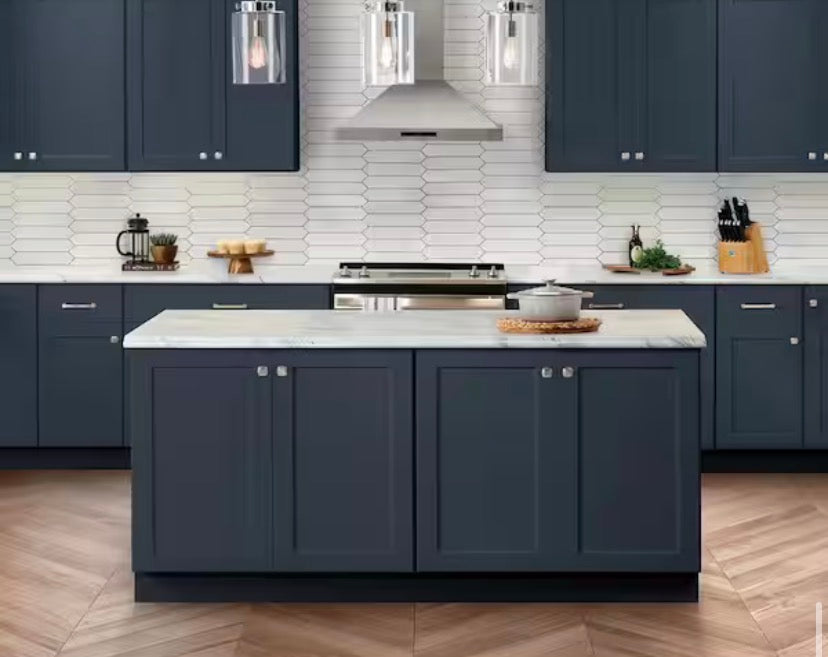 Avondale 36 in. W x 24 in. D x 34.5 in. H Ready to Assemble Plywood Shaker Base Kitchen Cabinet in Ink Blue