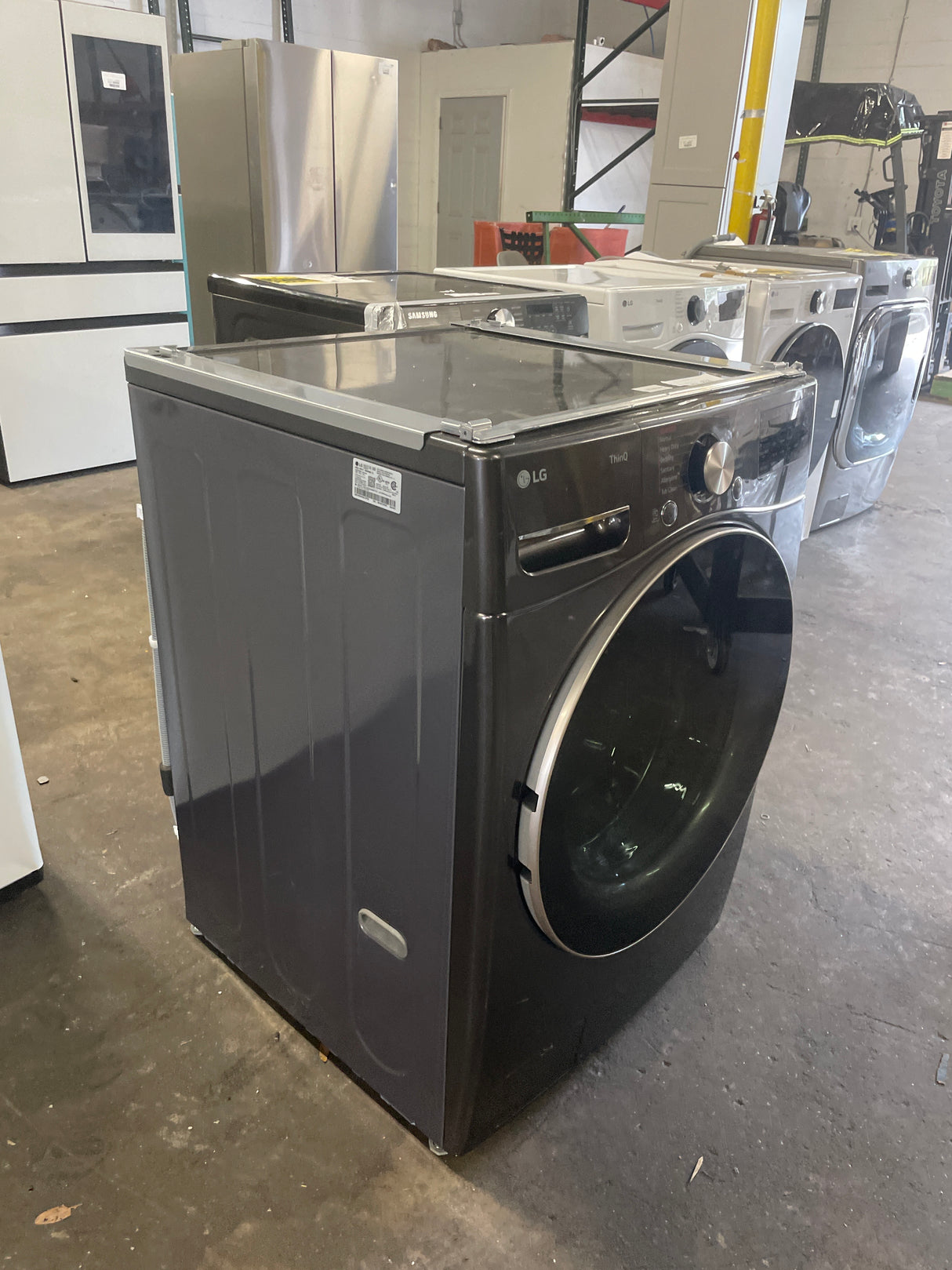 LG 4.5 cu. ft. Ultra Large Capacity Wi-Fi Enabled Front Load Washer with TurboWash 360° and Built-In Intelligence