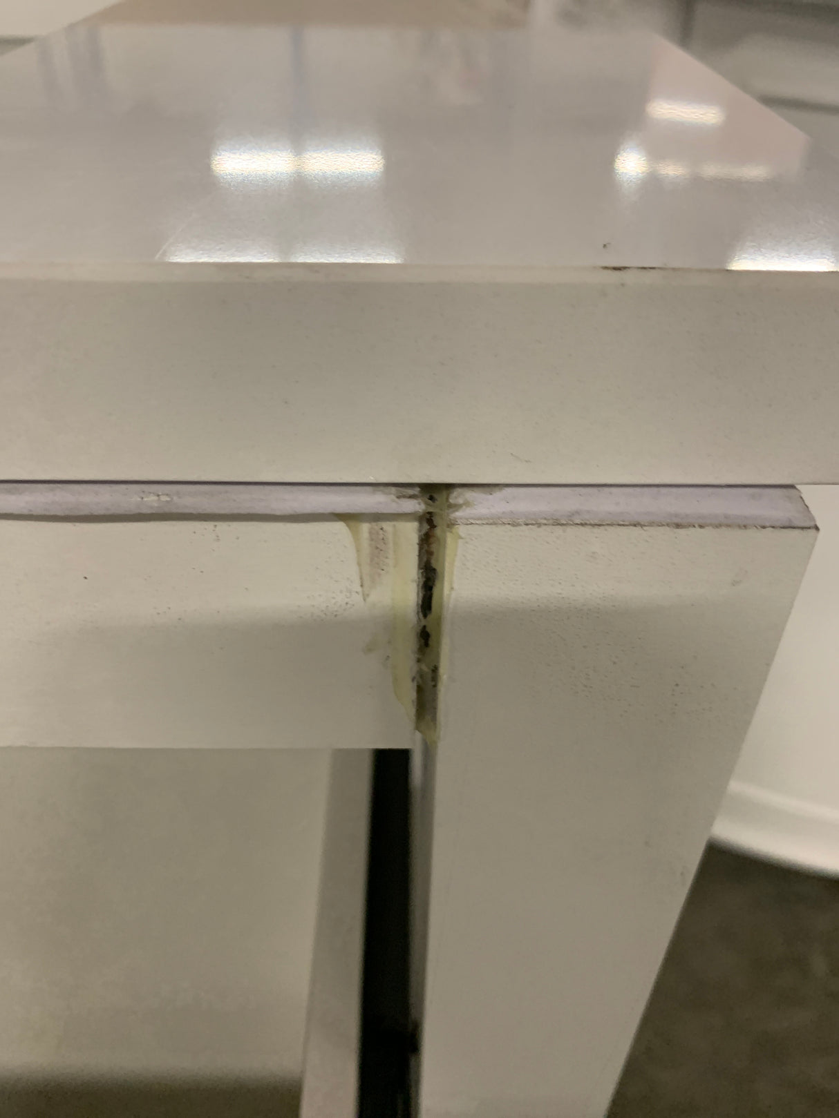 Autumn 30 in. W x 19 in. D x 34.50 in. H Freestanding Bath Vanity in White with White Engineered Stone Top