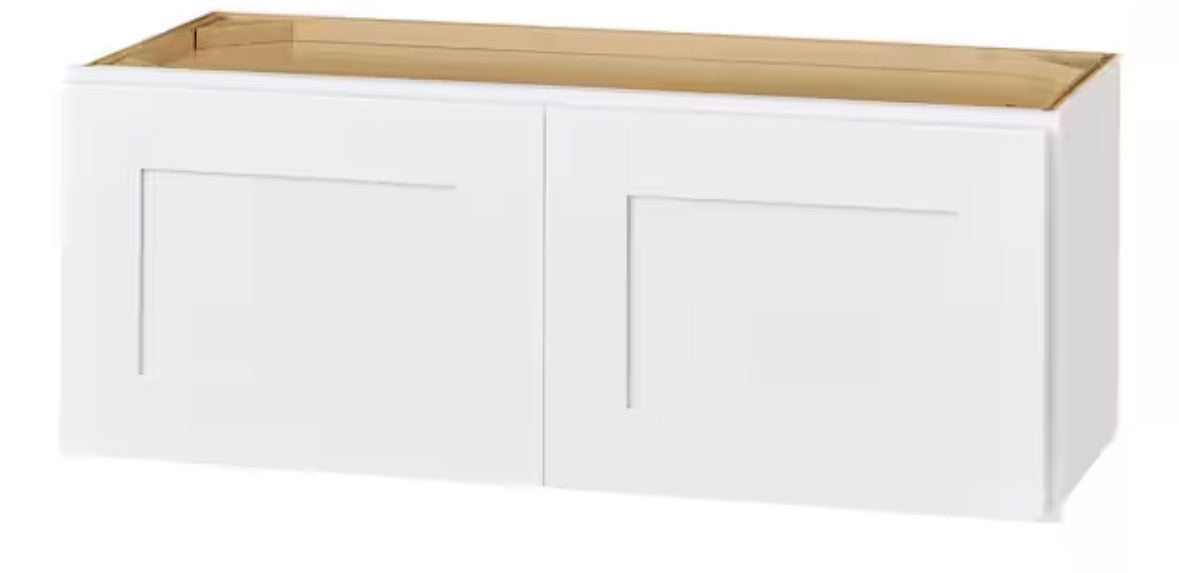 Avondale 33 in. W x 24 in. D x 18 in. H Ready to Assemble Plywood Shaker Wall Bridge Kitchen Cabinet in Alpine White