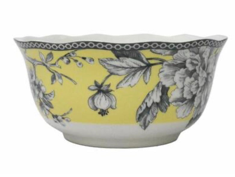 Adelaide 16-Piece Casual Yellow Porcelain Dinnerware Set (Service for 4)