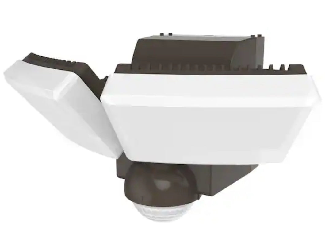 180-Degree Bronze Twin Battery Motion Sensor Outdoor Integrated LED Flood Lights with 800 Lumens