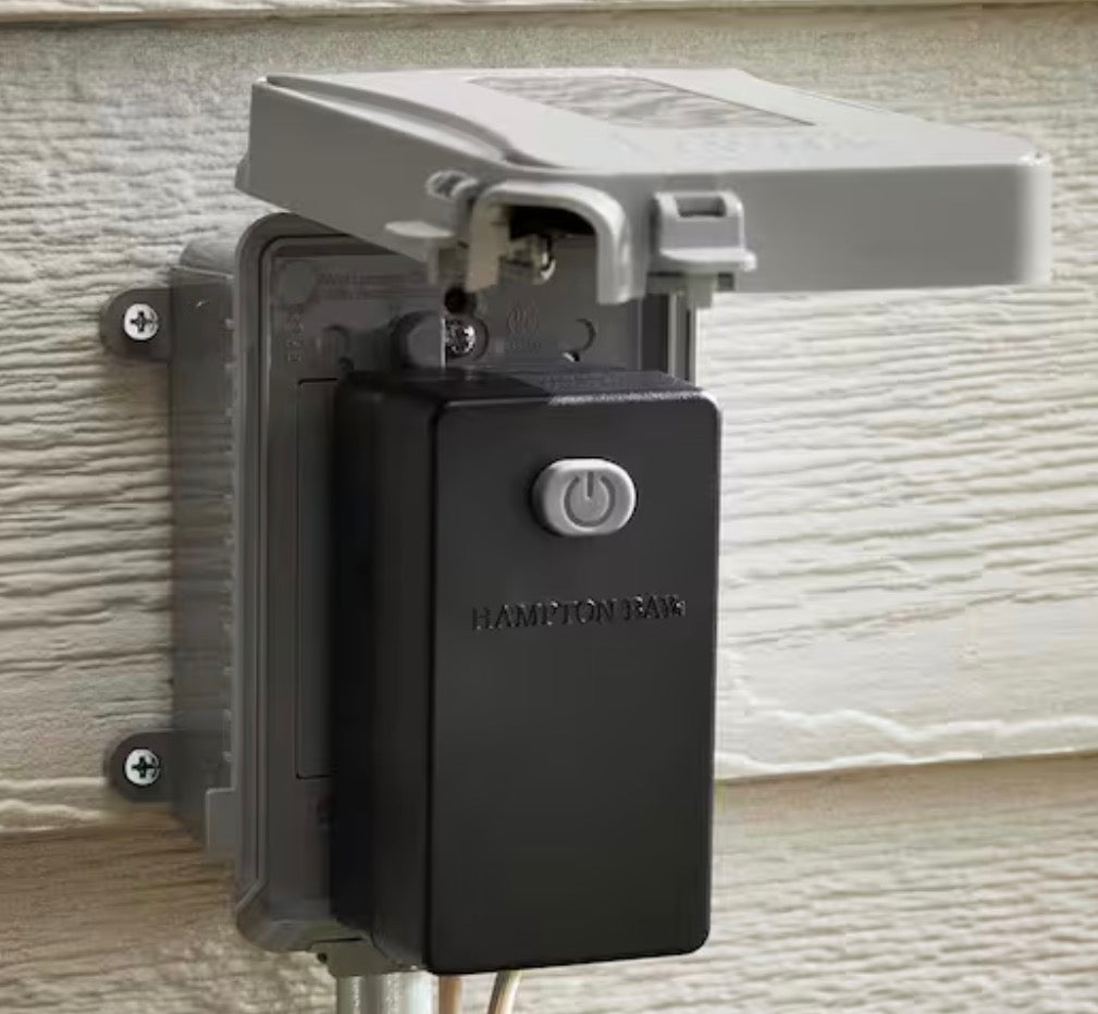 Low Voltage 30-Watt Landscape 15-Volt Plug-In Transformer For Use With Smart Low Voltage Products