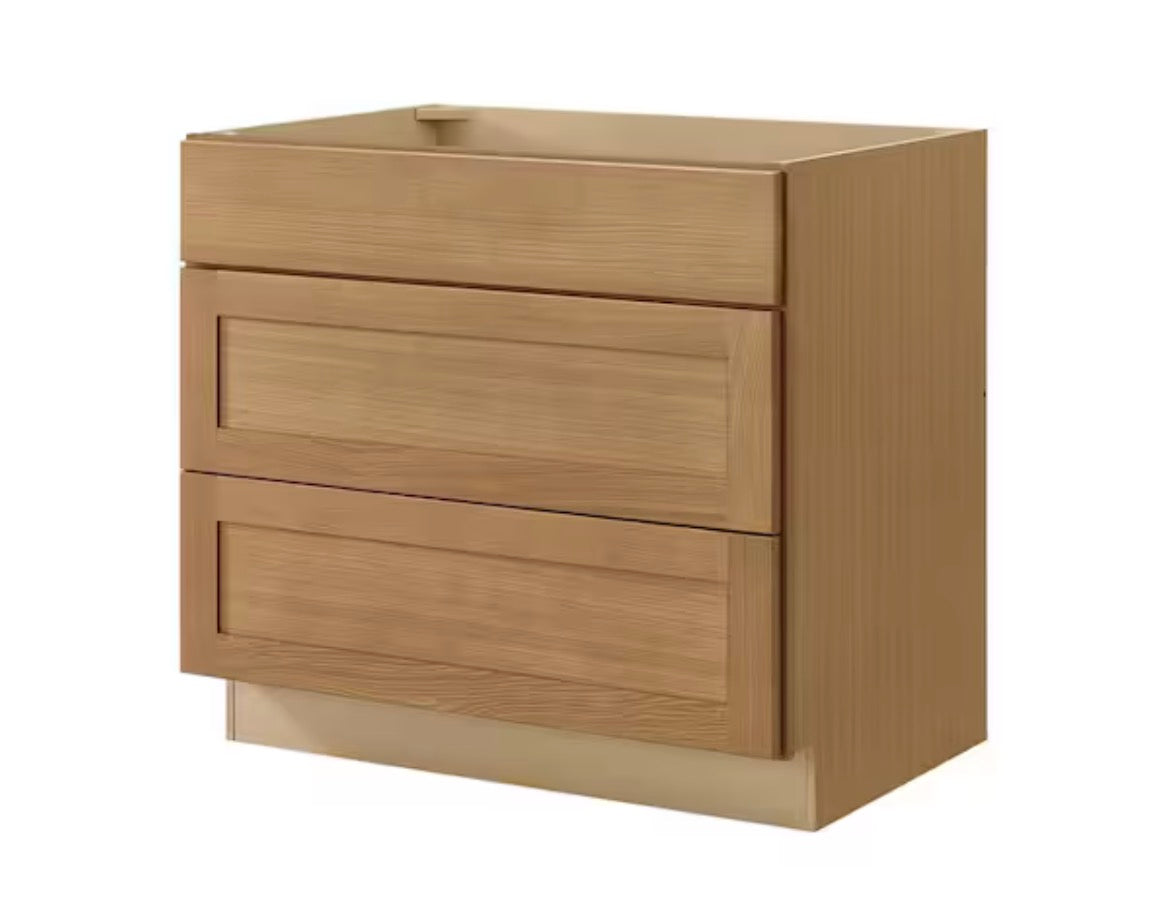 Avondale 36 in. W x 24 in. D x 34.5 in. H Ready to Assemble Plywood Shaker Base Kitchen Cabinet in White Oak