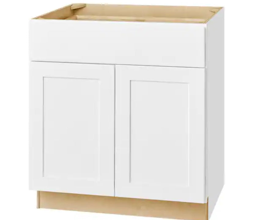 Avondale Shaker Alpine White Ready to Assemble Plywood 30 in Base Kitchen Cabinet (30 in W x 24 in D x 34.5 in H)