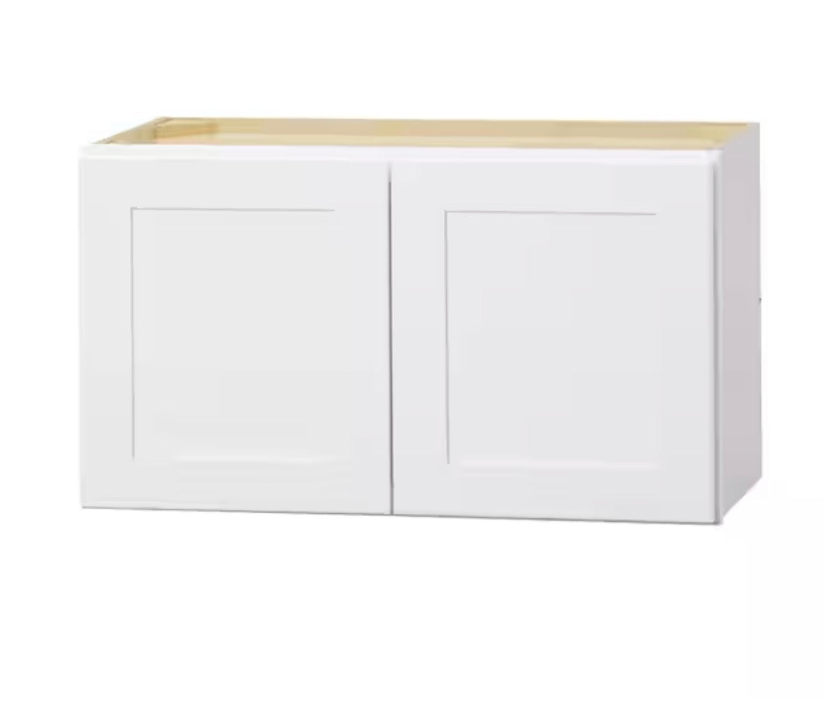 Avondale Shaker Alpine White Ready to Assemble Plywood 30 in x 18 in Wall Bridge Cabinet (30 in W x 18 in H x 12 in D)