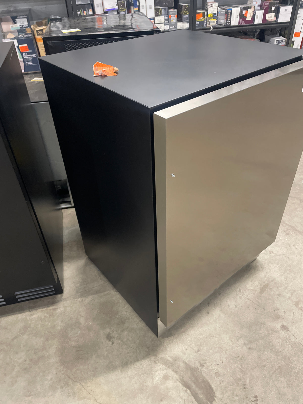 24 in. 190-Can Outdoor Beverage Refrigerator, Built-In/Freestanding, 4.9 cu. ft., 37°F-64°F, Stainless Steel