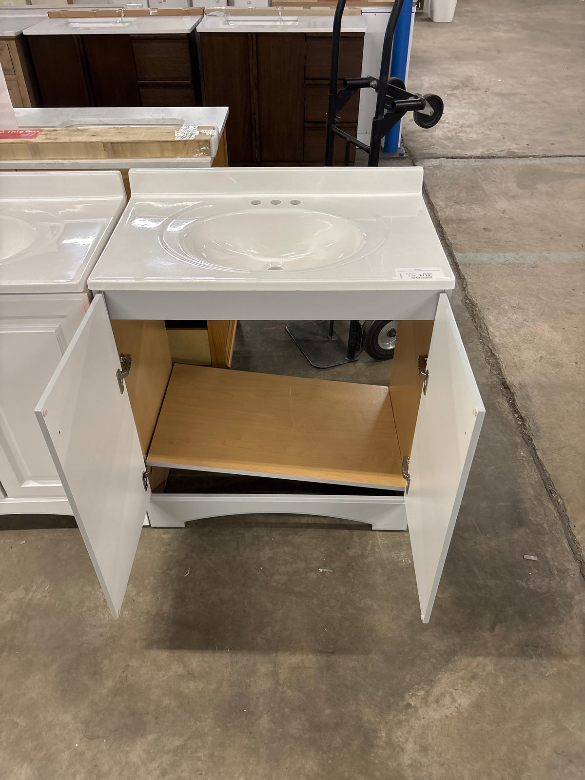 31 in. Single Sink Pearl Gray Bath Vanity with White Cultured Marble Top (Assembled)