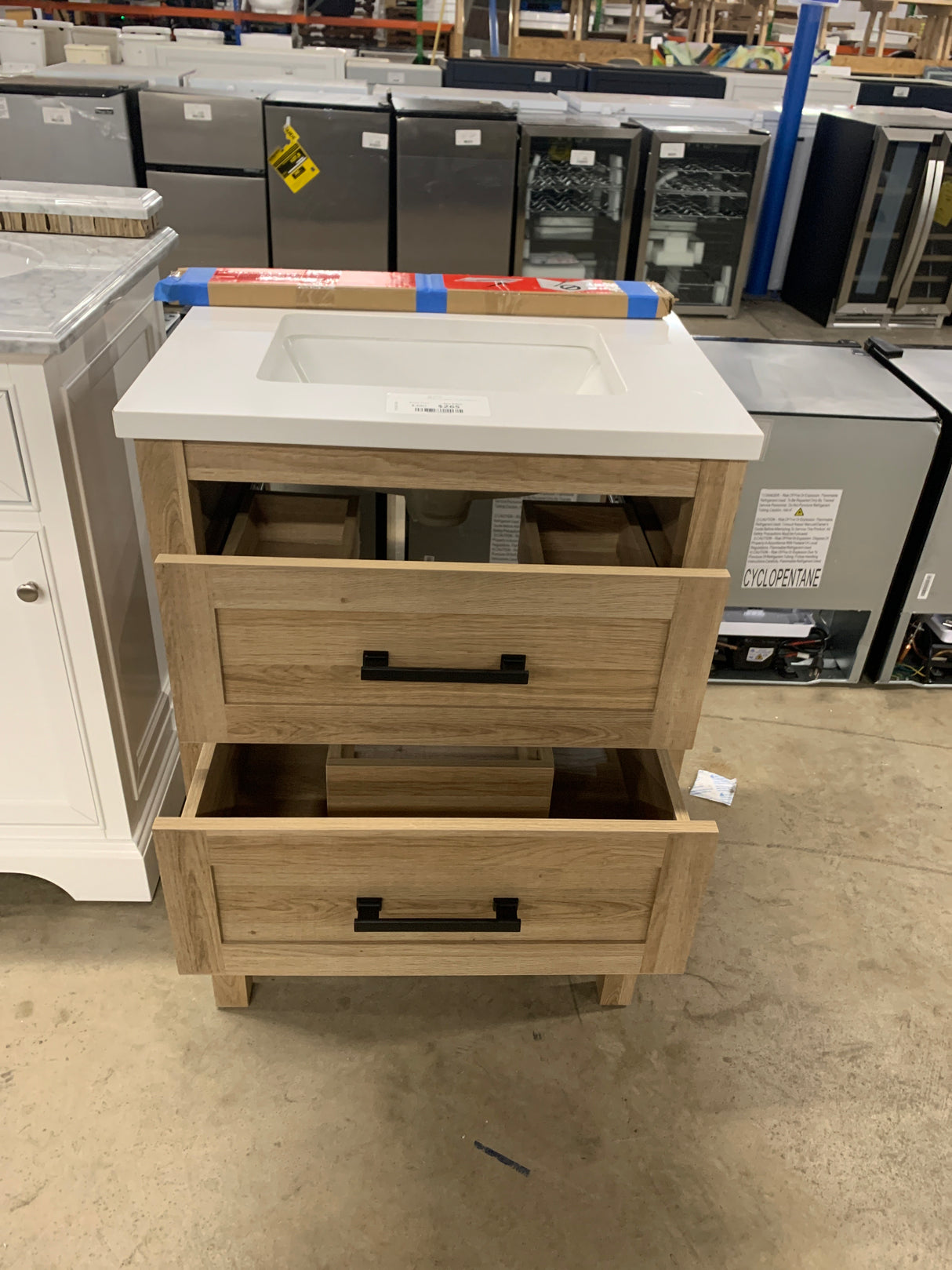 Autumn 24 in. W x 19 in. D x 34 in. H Single Sink Bath Vanity in Weathered Tan with White Engineered Stone Top