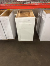 Arlington Vesper White Plywood Shaker Stock Assembled Base Kitchen Cabinet Soft Close 18 in W x 24 in D x 34.5 in H