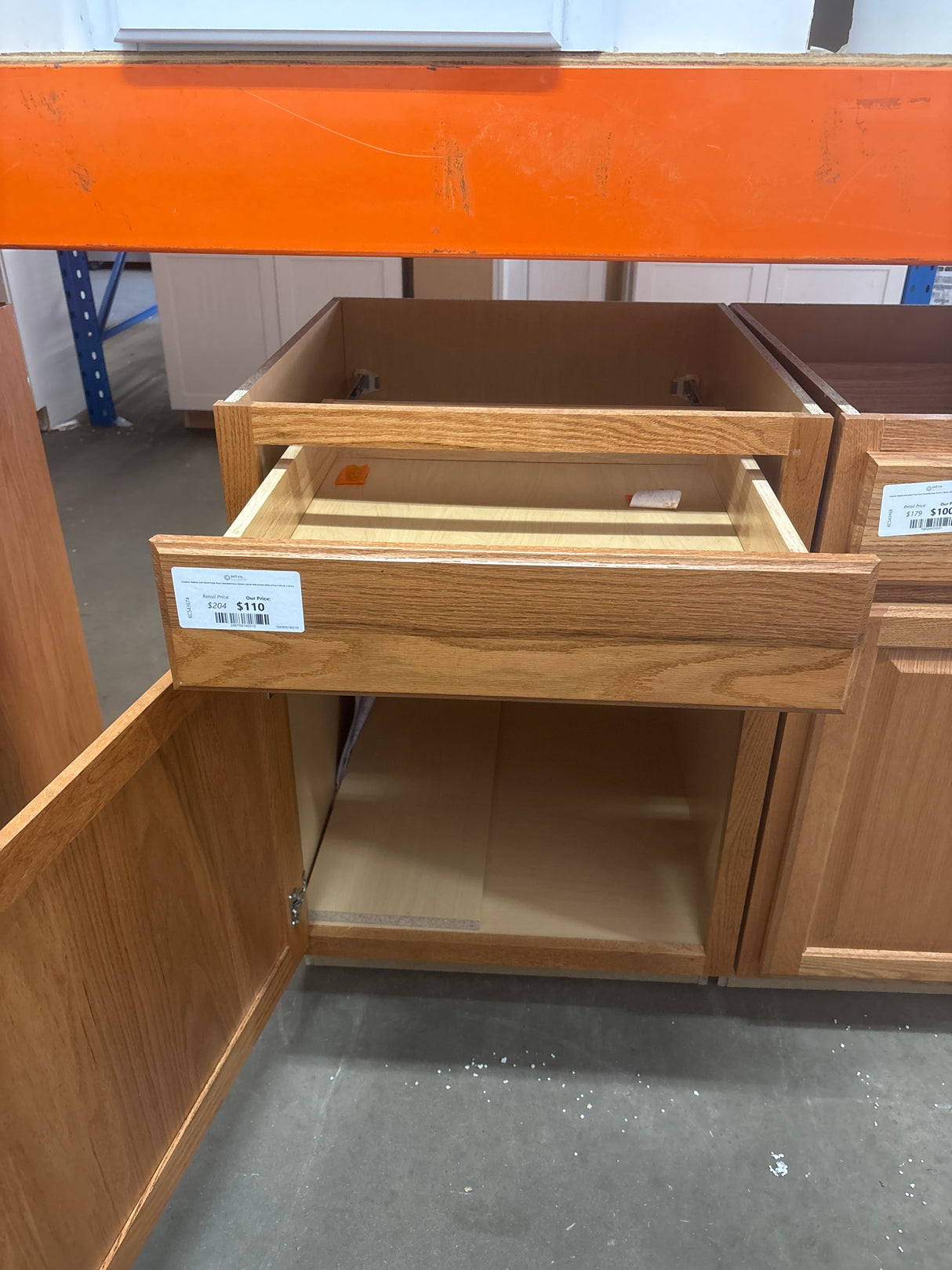 Hampton Medium Oak Raised Panel Stock Assembled Base Kitchen Cabinet with Drawer Glides (24 in. x 34.5 in. x 24 in.)