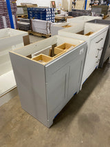 Everdean 31 in. W x 19 in. D x 34 in. H Single Sink Bath Vanity in Pearl Gray with White Cultured Marble Top