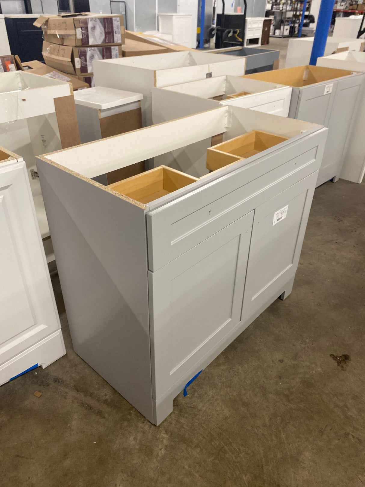 Everdean 36 in. W x 18 in. D x 34 in. H Single Sink Bath Vanity in Pearl Gray with