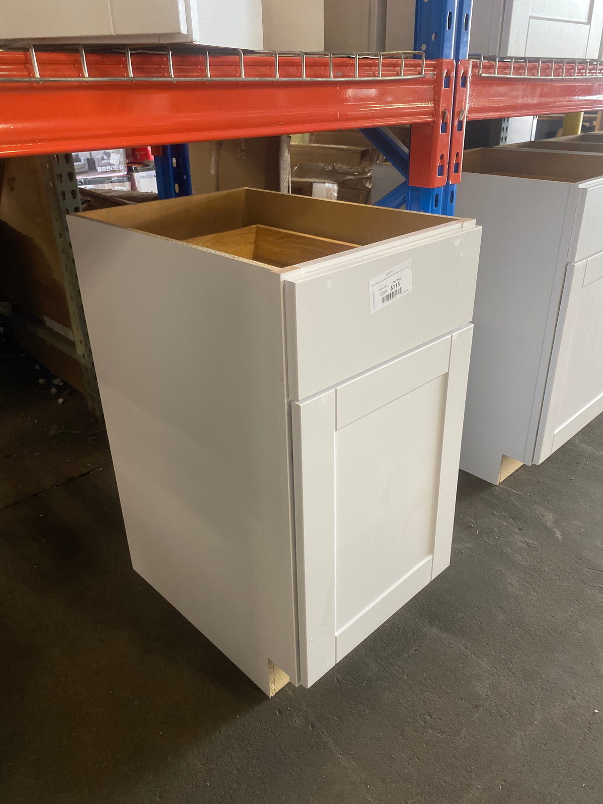 Shaker Satin White Stock Assembled Base Kitchen Cabinet with Ball-Bearing Drawer Glides (18 in. x 34.5 in. x 24 in.)