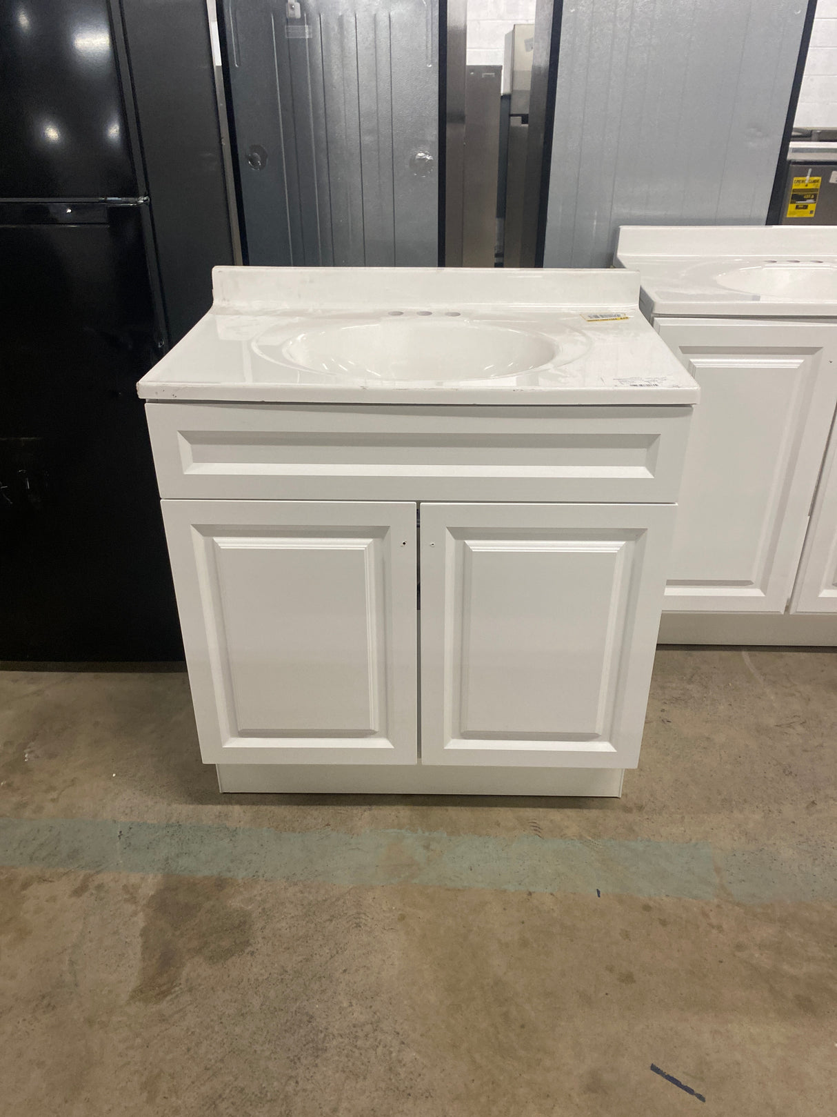 Glensford 30 in. W x 22 in. D x 34 in. H Bath Vanity Cabinet with Top in White