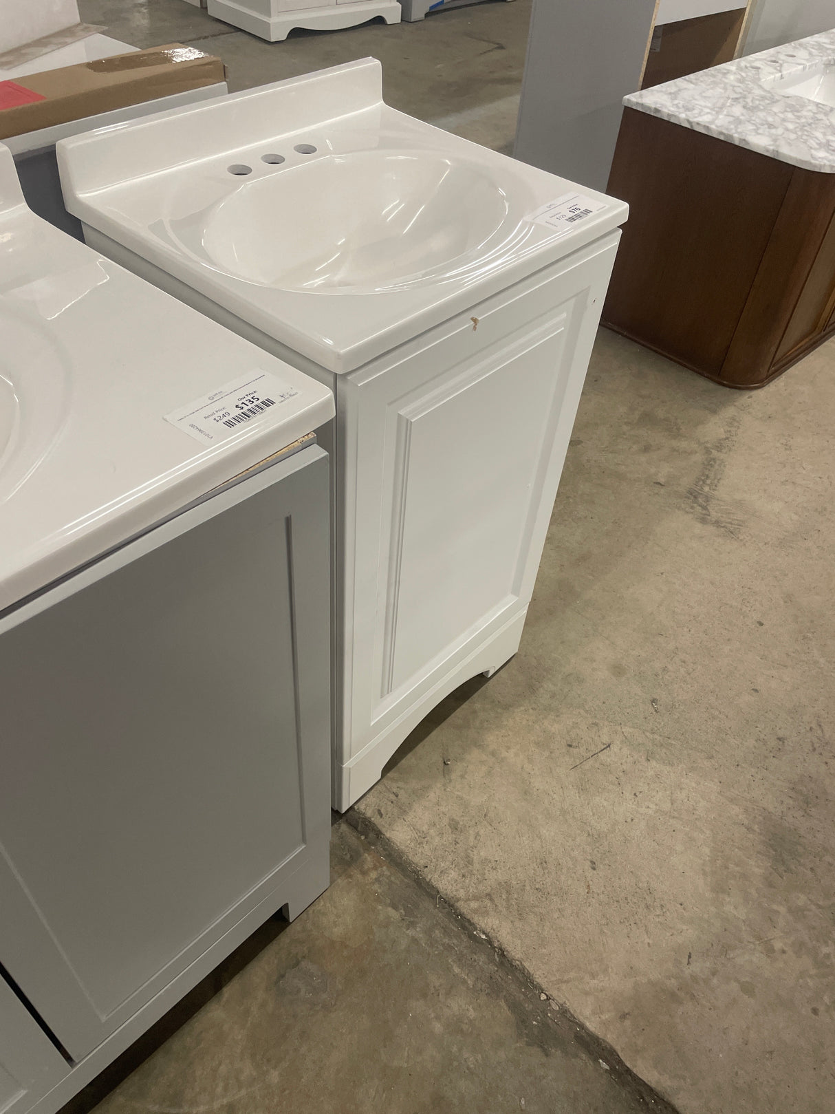 19 in. W x 18 in. D x 34 in. H Single Sink Freestanding Bath Vanity in White with White Cultured Marble Top