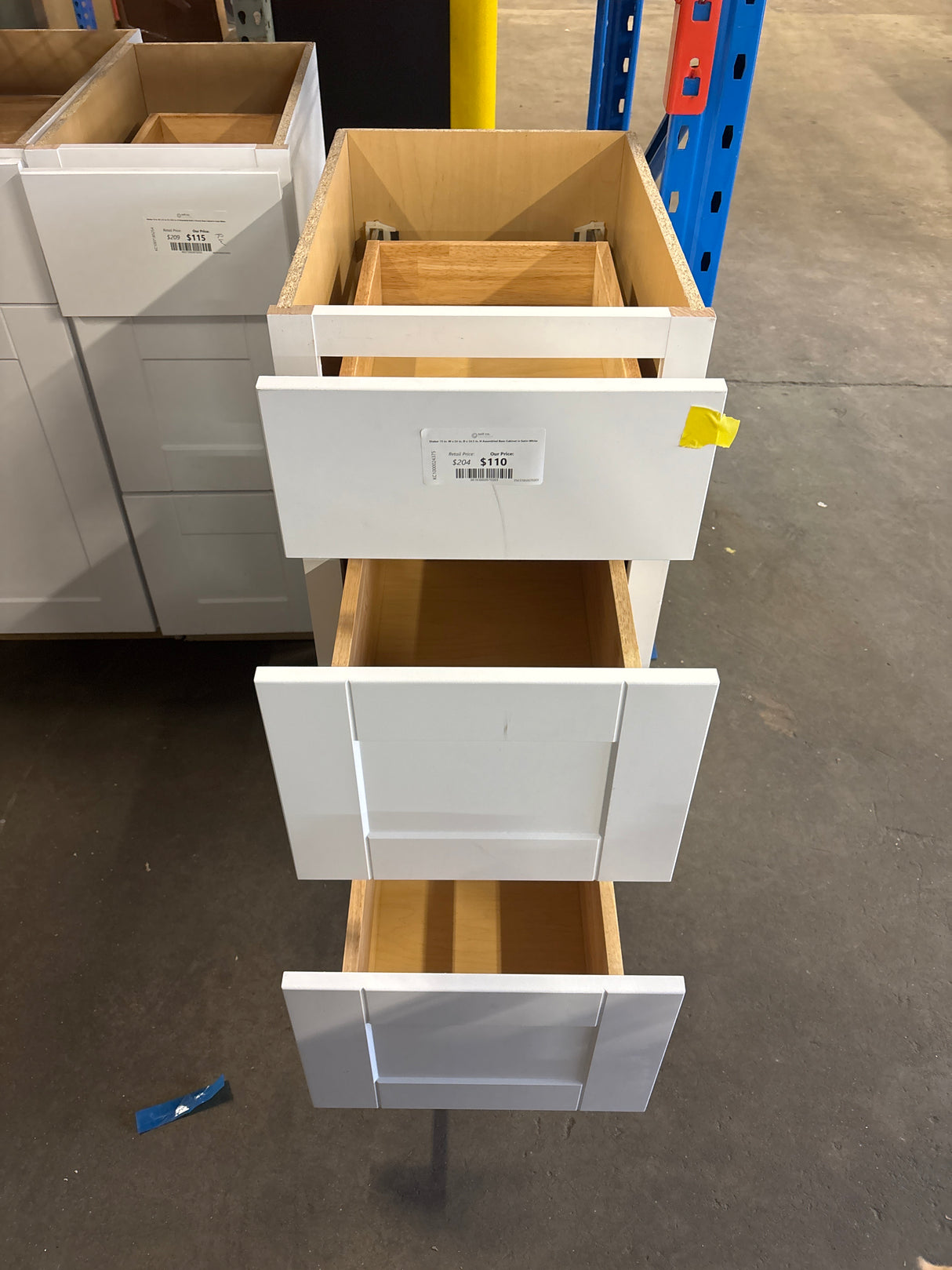 Shaker 15 in. W x 24 in. D x 34.5 in. H Assembled Base Cabinet in Satin White