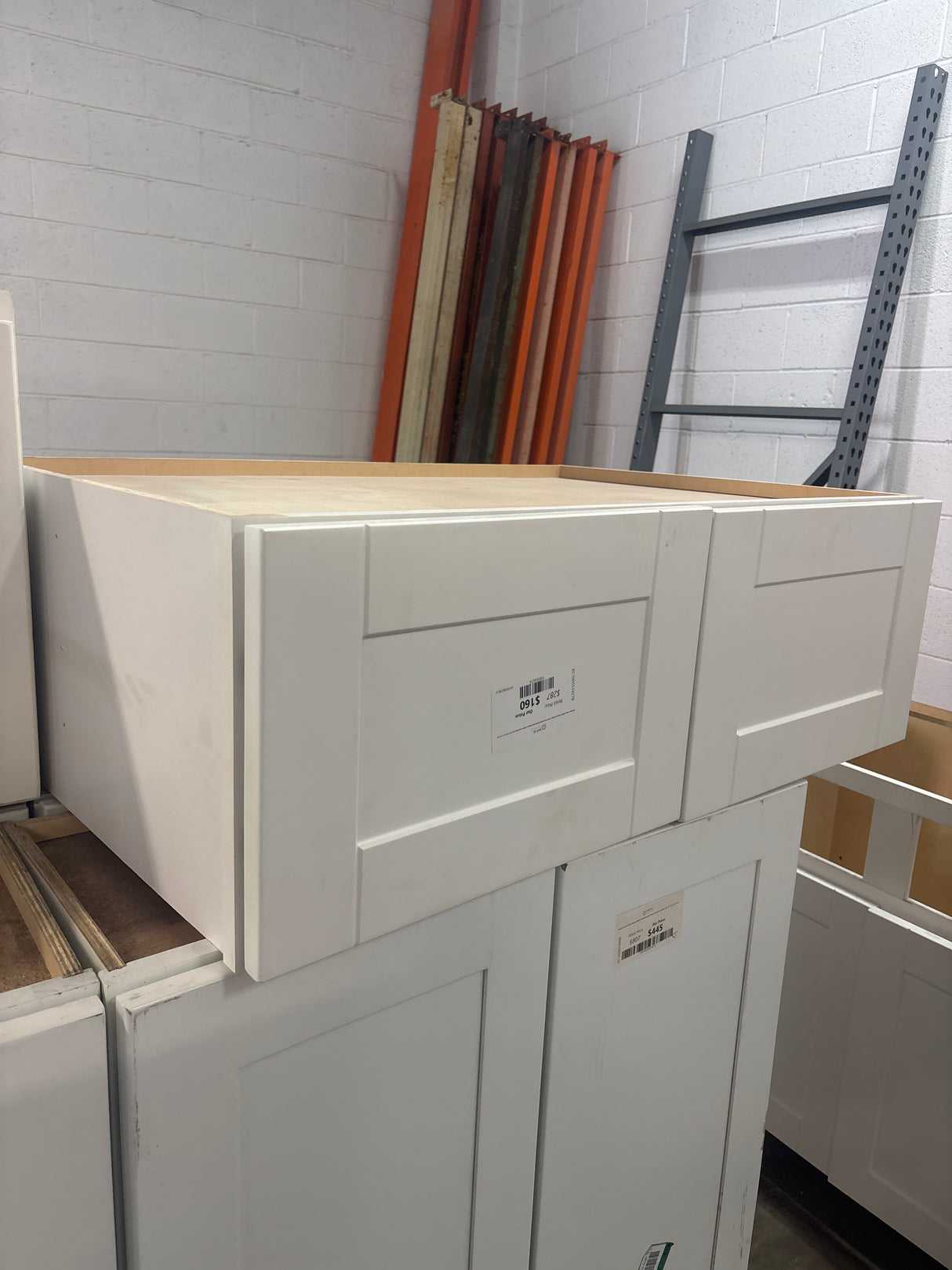 Arlington Vesper White Plywood Shaker Stock Assembled Wall Bridge Kitchen Cabinet Soft Close 36 in W x 24 in D x 12 in H