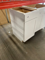 Westfield Feather White Shaker Stock Assembled Base Kitchen Cabinet (18 in. W x 23.75 in. D x 35 in. H)